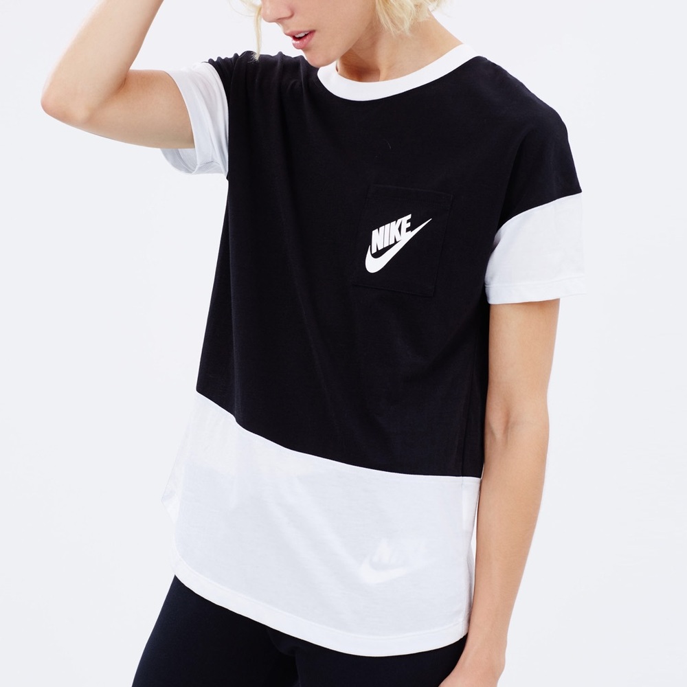 Nike Signal Colorblock Tee